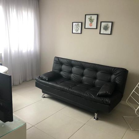 Apartamento Centro/Batel Apartment กูรีตีบา ภายนอก รูปภาพ