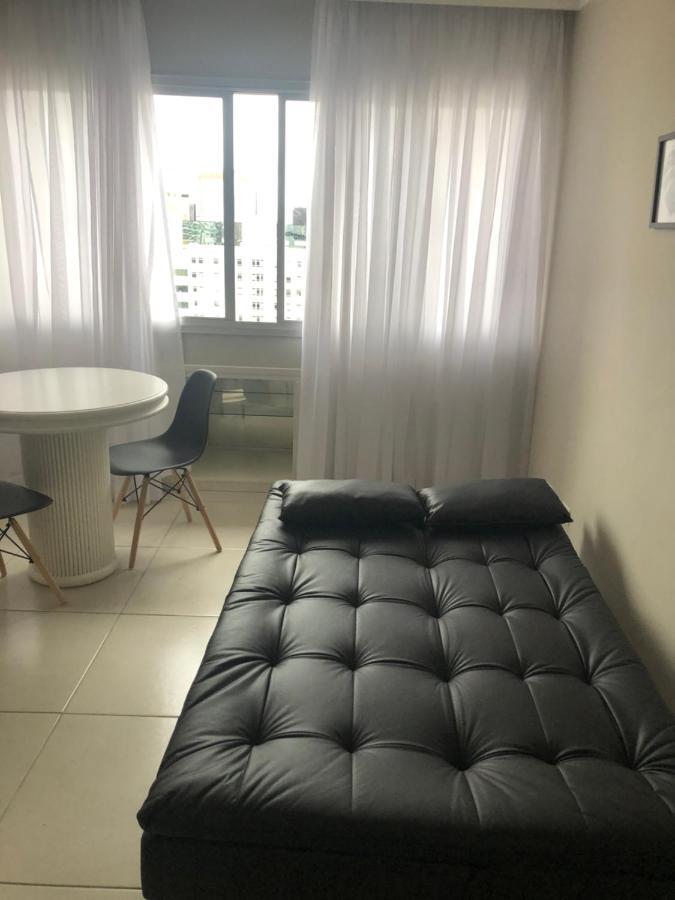Apartamento Centro/Batel Apartment กูรีตีบา ภายนอก รูปภาพ
