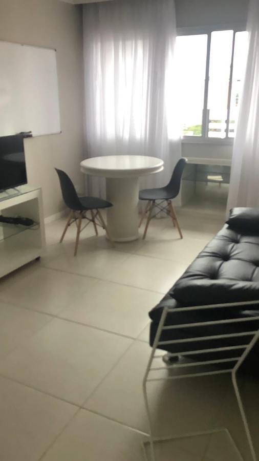 Apartamento Centro/Batel Apartment กูรีตีบา ภายนอก รูปภาพ