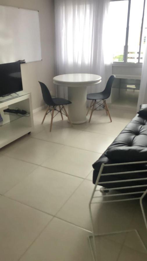 Apartamento Centro/Batel Apartment กูรีตีบา ภายนอก รูปภาพ